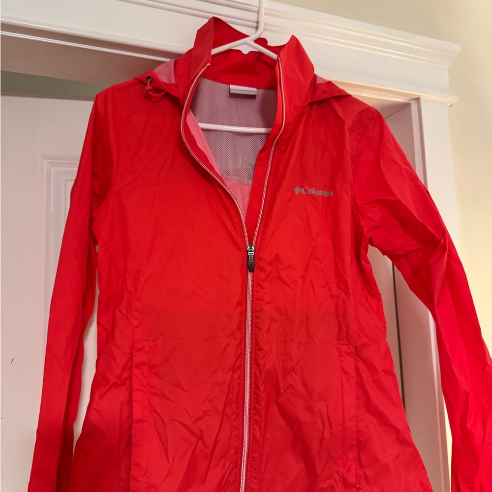 Columbia Women's Vibrant Red windbreaker Jacket